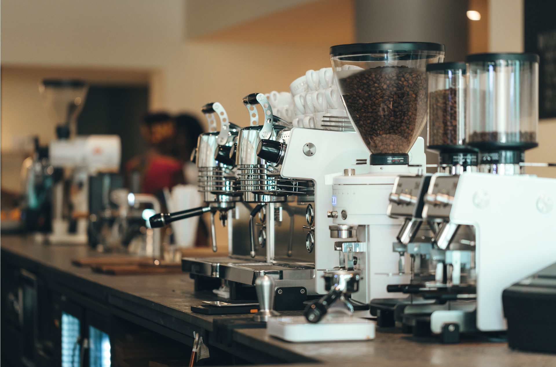 Màquina de cafè per a restaurants, s'hi pot preparar cafè artesà acabat de torrar.